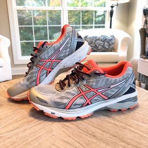 Women’s ASICS Running Shoe Size 7